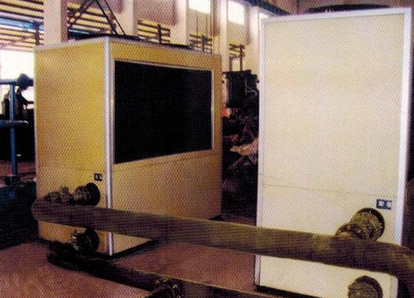 油冷機(jī)廠家表面清洗方式 油冷機(jī)廠家表面清洗方式