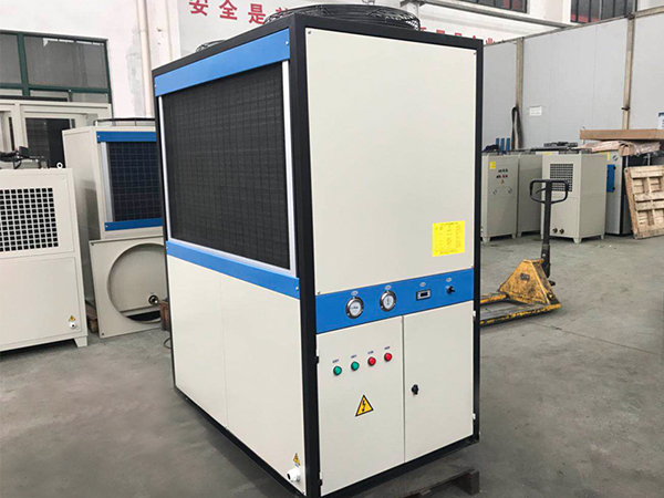 油冷機(jī)廠家什么樣的環(huán)境下工作 油冷機(jī)廠家什么樣的環(huán)境下工作